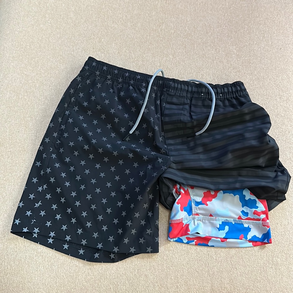 Chubbies 7” compression lines sport shorts